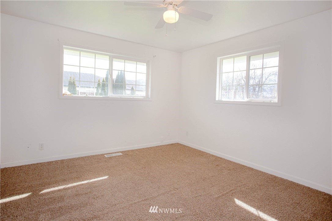10812 Hinkleman Road Buckley, WA 98321 - Photo 19 of 23