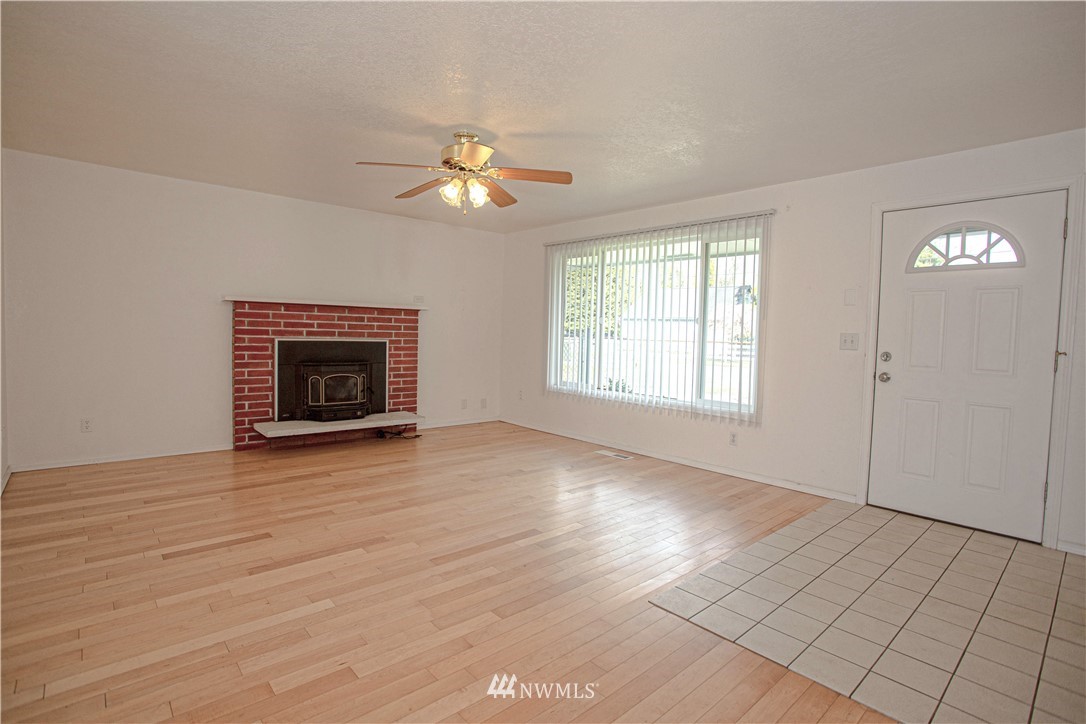 10812 Hinkleman Road Buckley, WA 98321 - Photo 3 of 23