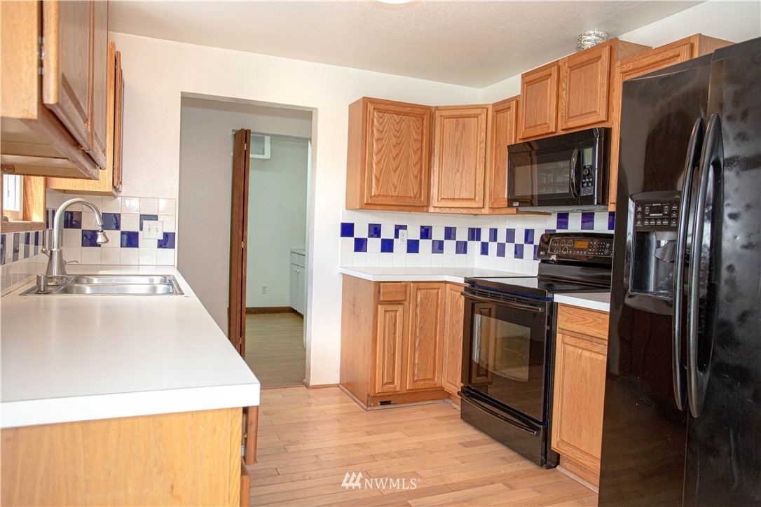 10812 Hinkleman Road Buckley, WA 98321 - Photo 5 of 23