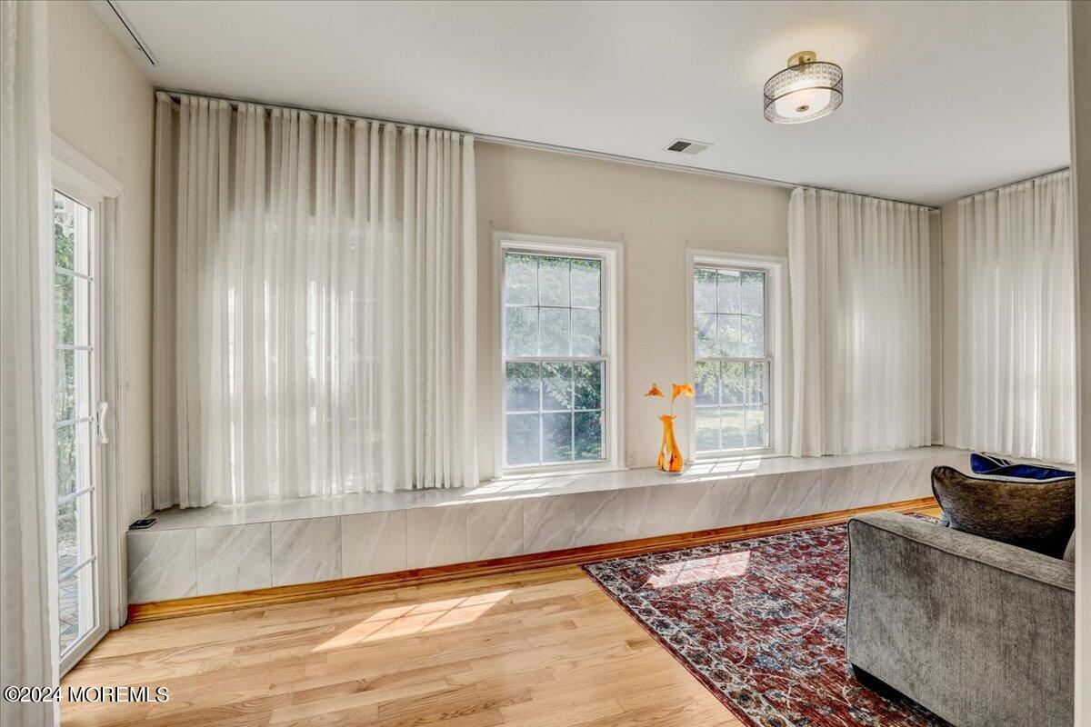 51 Yates Road Manalapan, NJ 07726 - Photo 25 of 45 Sun Room