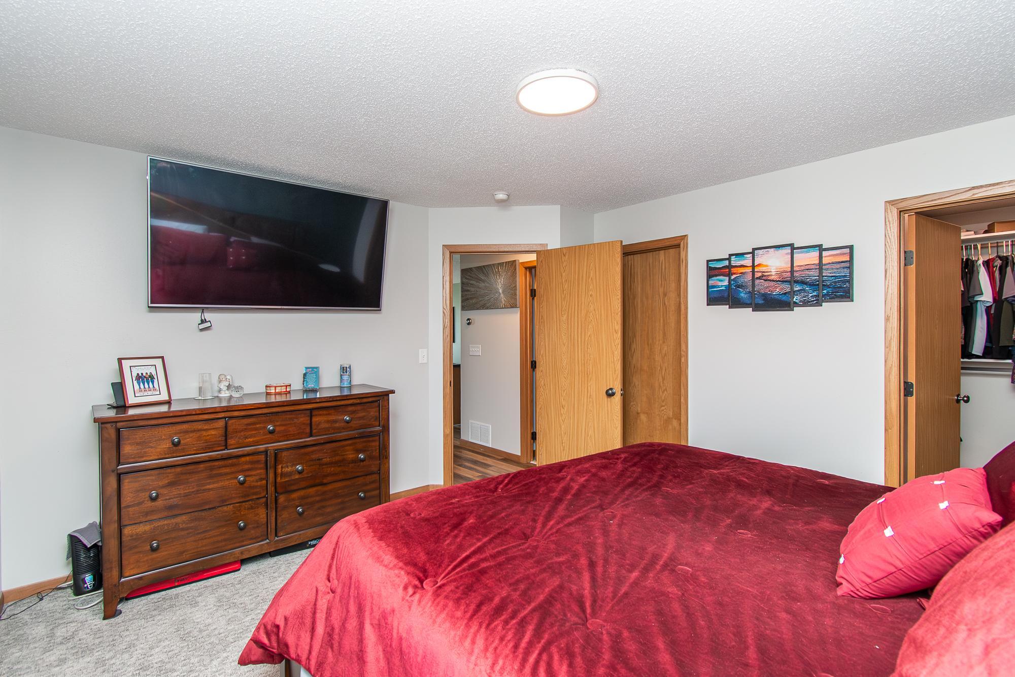 6182 35th Street South Fargo, ND 58104 - Photo 17 of 48