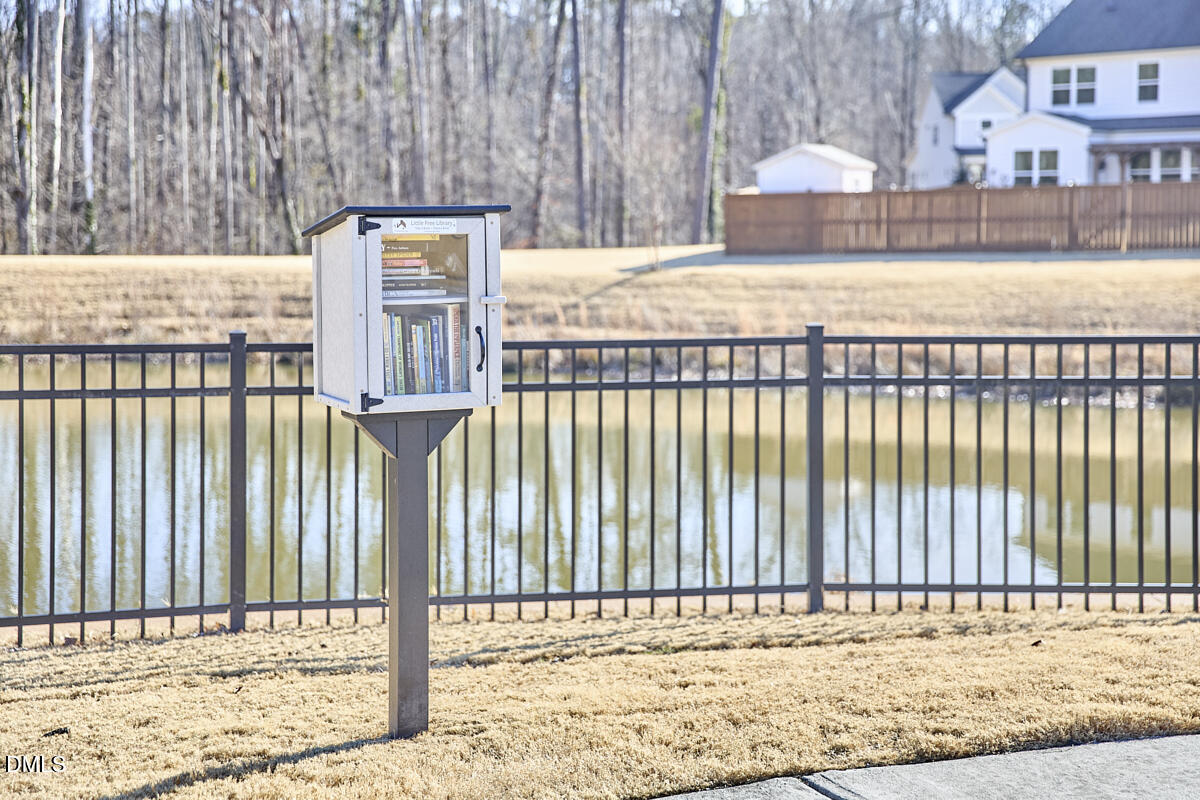 1227 Birchbark Road Durham, NC 27705 - Photo 62 of 72 068