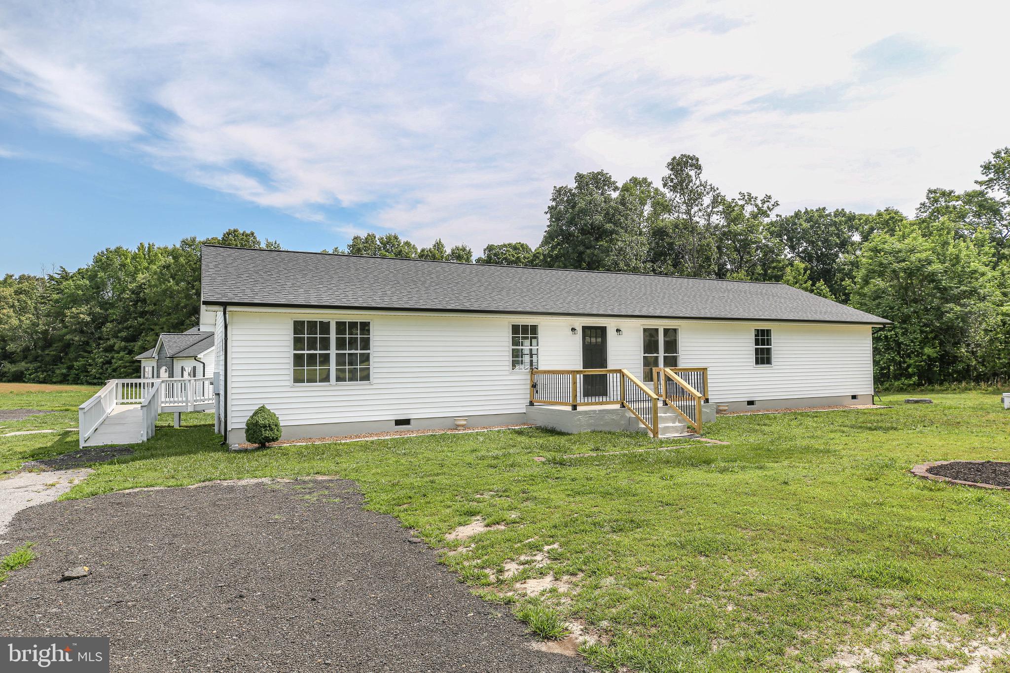 12469 Paige Road Woodford, VA 22580 - Photo 5 of 55 Main House