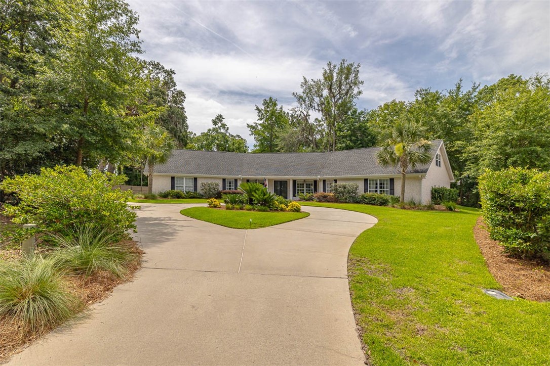 19 Wimbledon Court St. Simons Island, GA 31522 - Photo 4 of 53