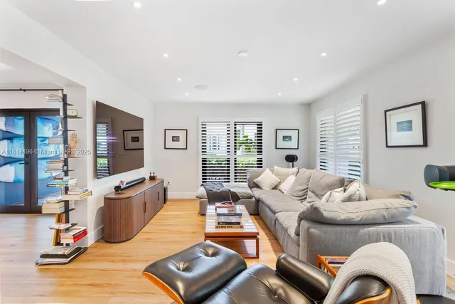 $3,750,000 | 600 Allendale Road, Key Biscayne, FL 33149