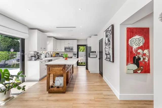 $3,750,000 | 600 Allendale Road, Key Biscayne, FL 33149