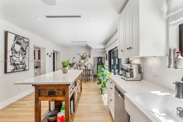 $3,750,000 | 600 Allendale Road, Key Biscayne, FL 33149