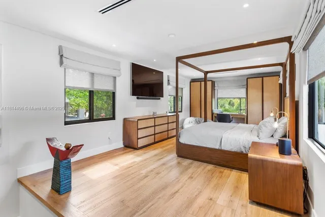 $3,750,000 | 600 Allendale Road, Key Biscayne, FL 33149