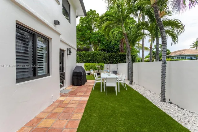 $3,750,000 | 600 Allendale Road, Key Biscayne, FL 33149