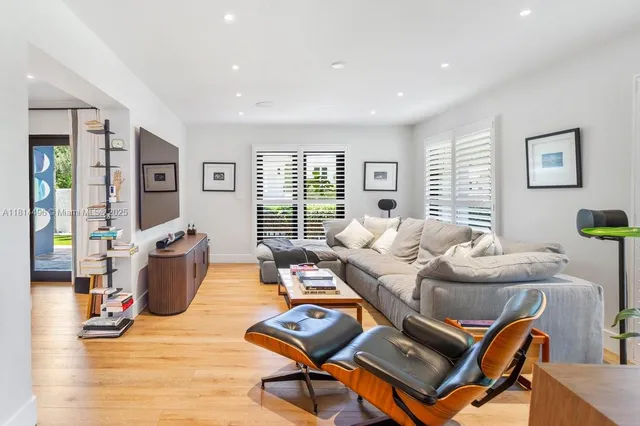 $3,750,000 | 600 Allendale Road, Key Biscayne, FL 33149