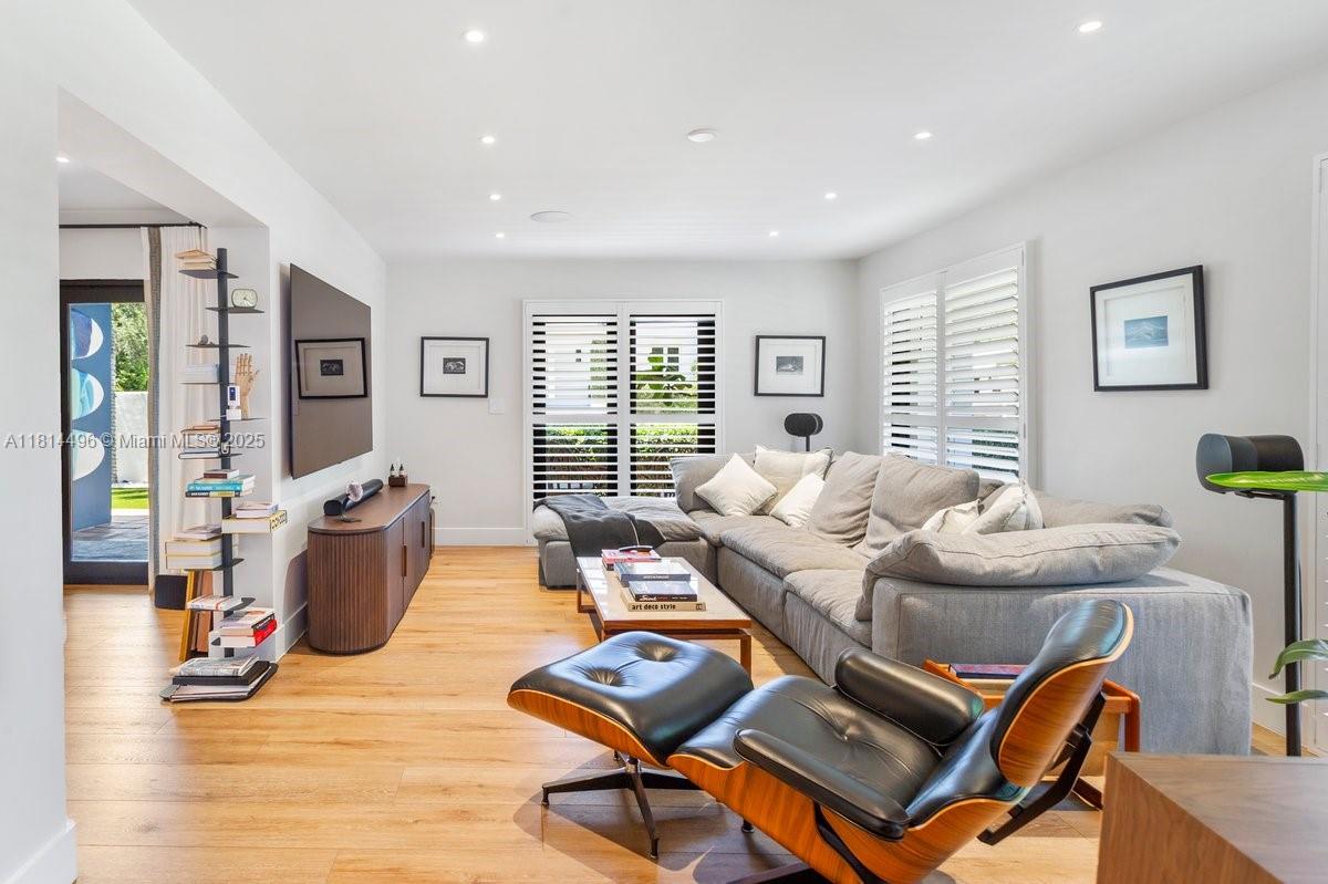 600 Allendale Road Key Biscayne, FL 33149 - Photo 8 of 49