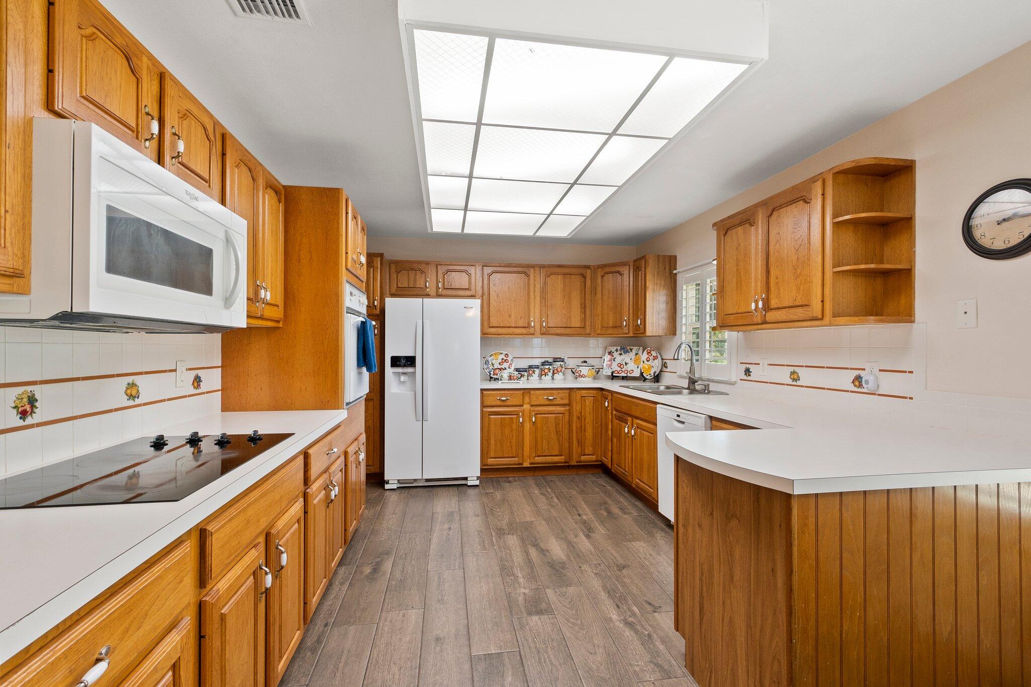 1814 Southeast Greendon Road Port St. Lucie, FL 34952 - Photo 9 of 46 16-web-or-mls-DSC09800