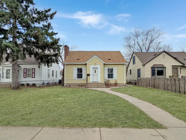 $250,000 | 3717 Perry Avenue North, Robbinsdale, MN 55422