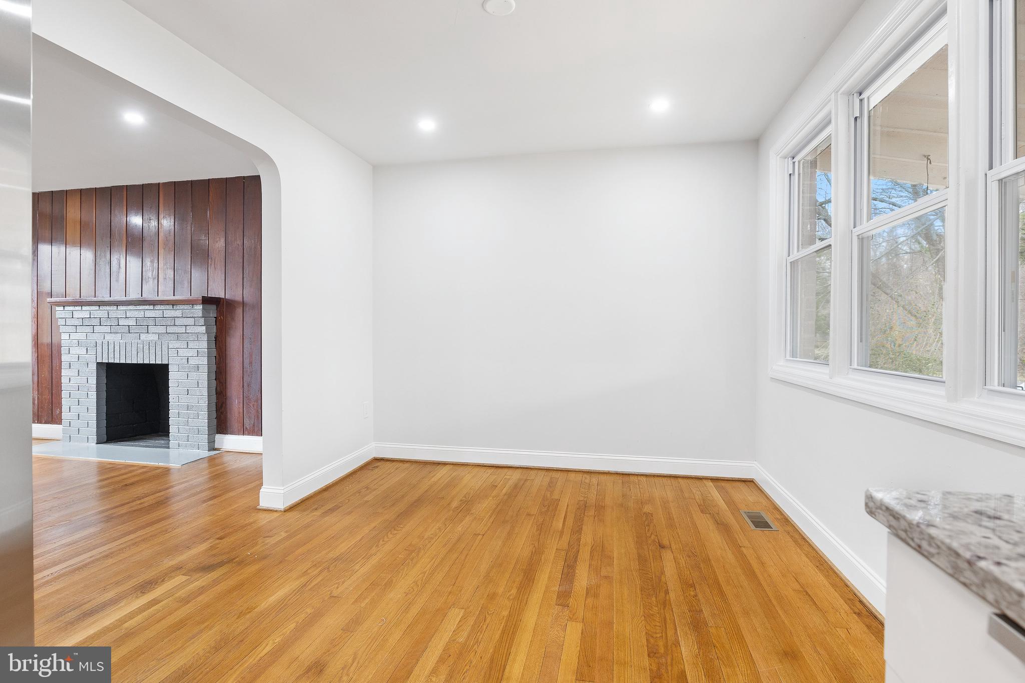 6806 Bock Road Fort Washington, MD 20744 - Photo 7 of 30