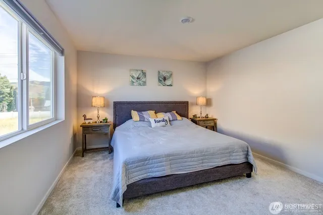 $629,900 | 27 Jonagold Lane, Manson, WA 98831