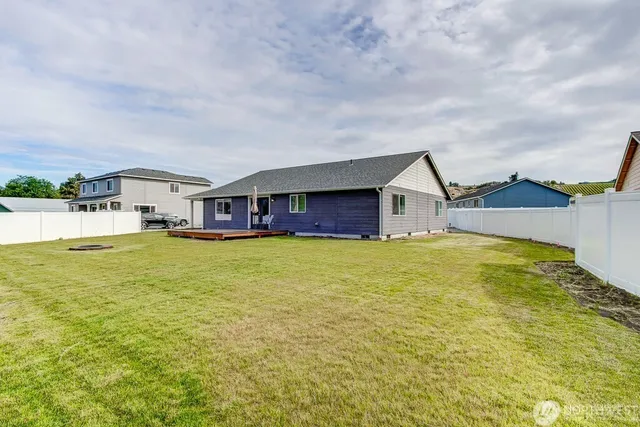 $629,900 | 27 Jonagold Lane, Manson, WA 98831