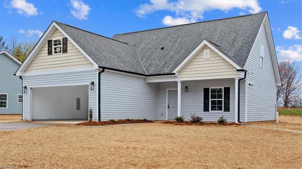 693 Deadmon Road Mocksville, NC 27028 - Photo 5 of 37 Gallery Image 5