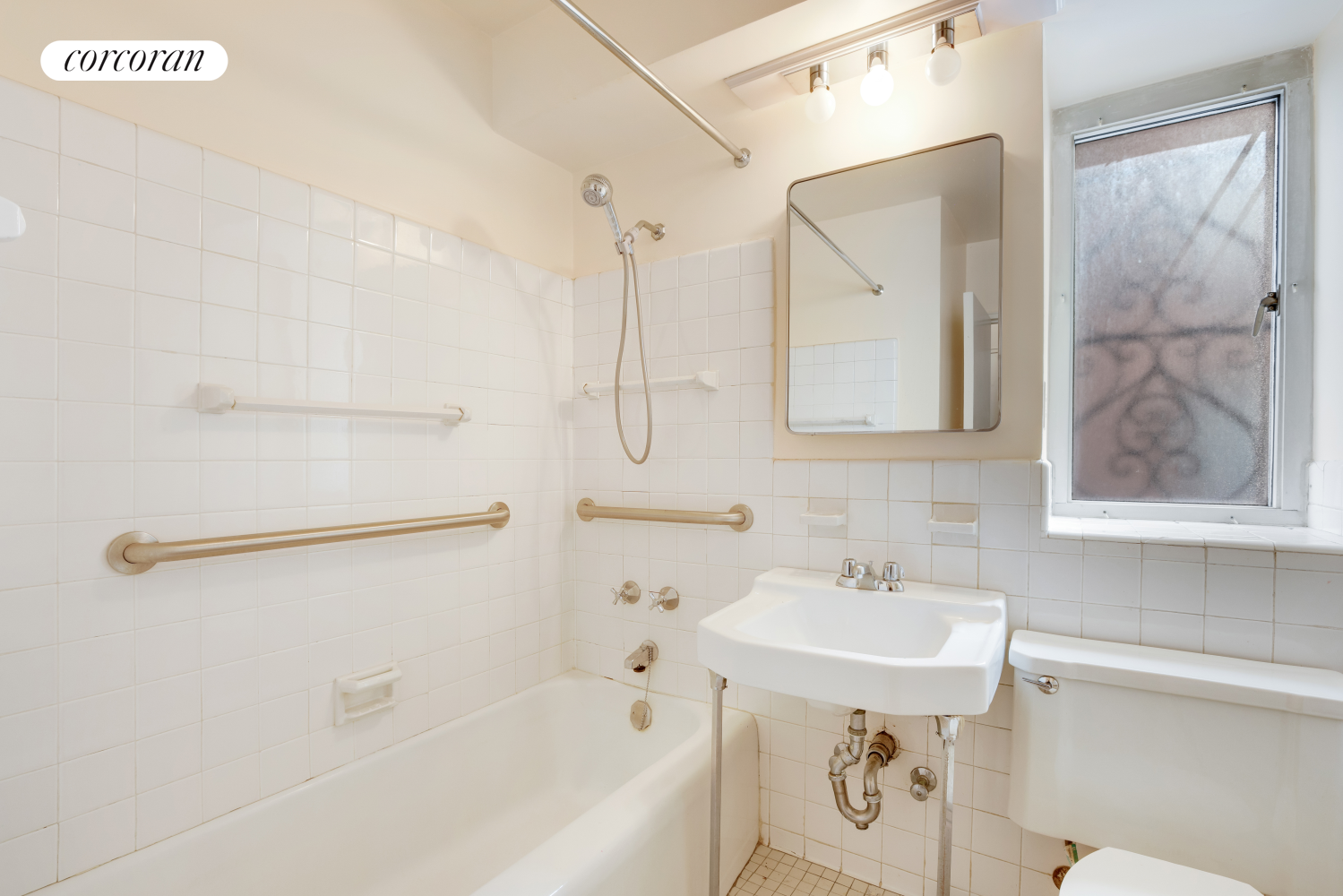 135 East 71st Street, Unit 2D Manhattan, NY 10021 - Photo 6 of 8