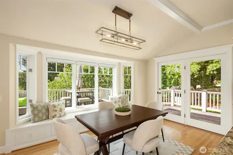 $2,898,000 | 10030 Northeast 110th Street, Kirkland, WA 98033