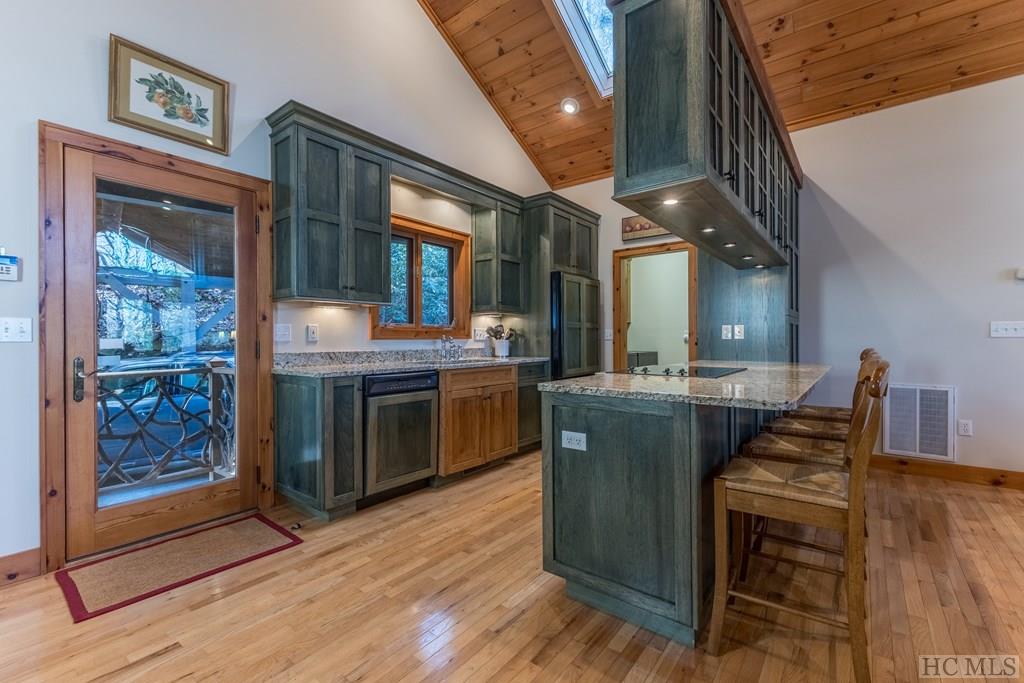 444 Dominion Road Cashiers, NC 28717 - Photo 4 of 27 Gallery Image 4