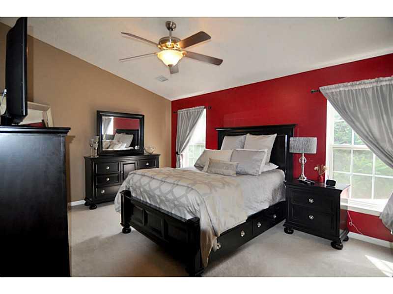 104 Park Place McKees Rocks, PA 15136 - Photo 11 of 22 Master Bedroom.