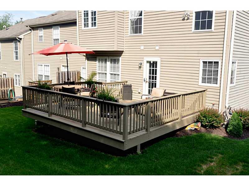 104 Park Place McKees Rocks, PA 15136 - Photo 22 of 22 Patio/Deck.