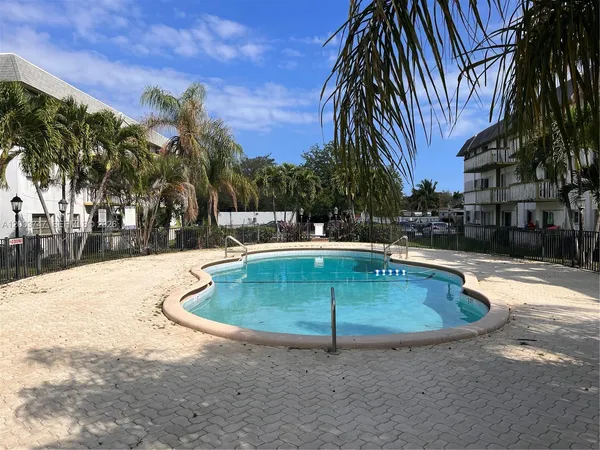 $1,600 | 15221 Northeast 6th Avenue, Unit A104, Miami, FL 33162