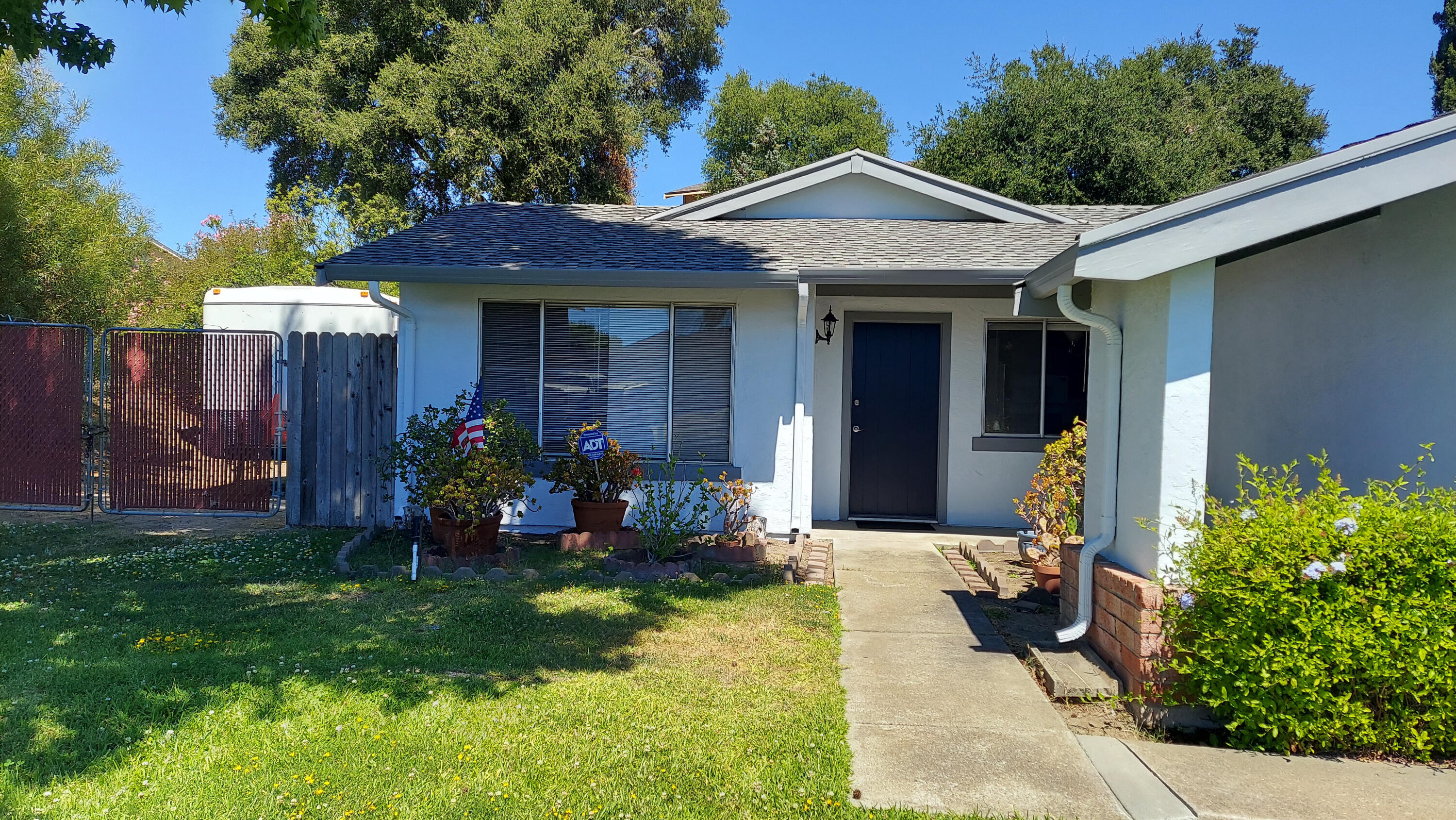 1163 Viewpointe Boulevard Rodeo, CA 94572 - Photo 4 of 31 3
