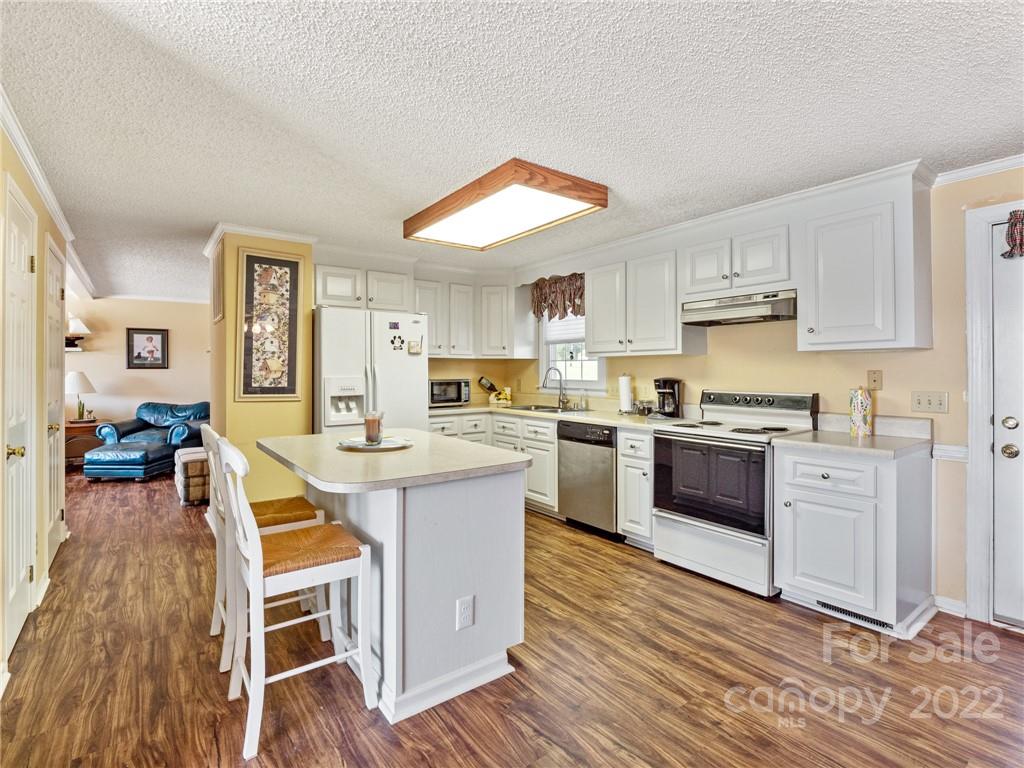 46338 Chase Point Road Norwood, NC 28128 - Photo 14 of 47 Gallery Image 14