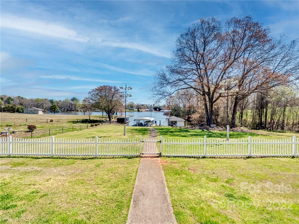 46338 Chase Point Road Norwood, NC 28128 - Photo 35 of 47 Gallery Image 35