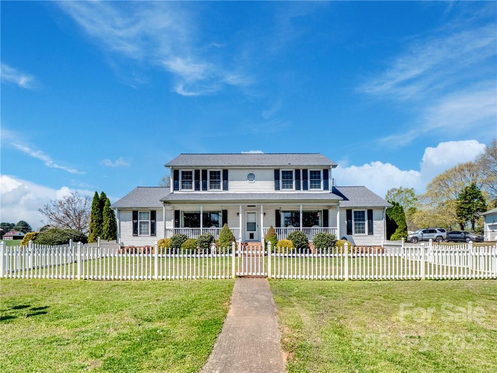 46338 Chase Point Road Norwood, NC 28128 - Photo 4 of 47 Gallery Image 4