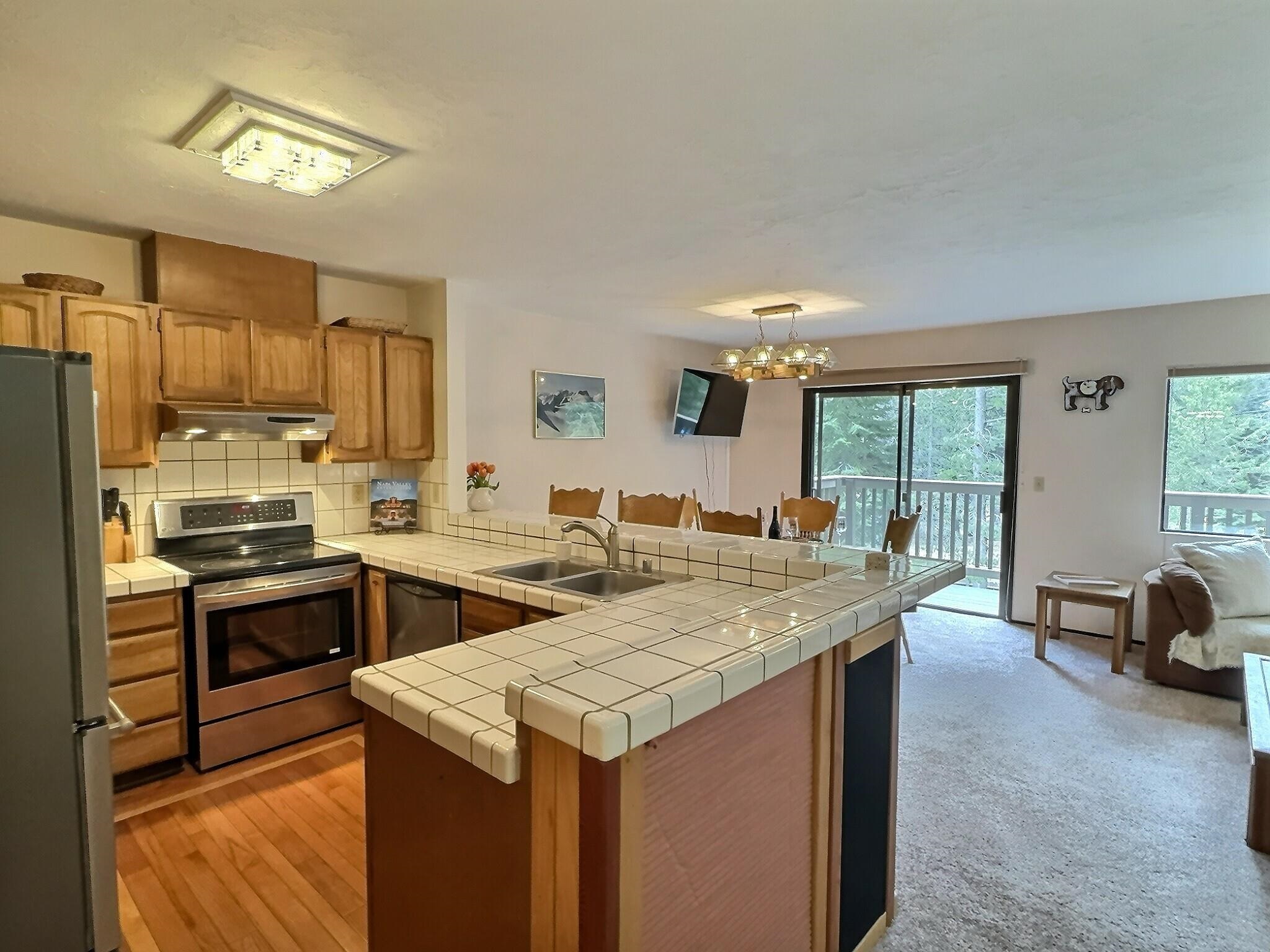 415 Shirley Cyn Road, Unit 8 Olympic Valley, CA 96146 - Photo 6 of 26