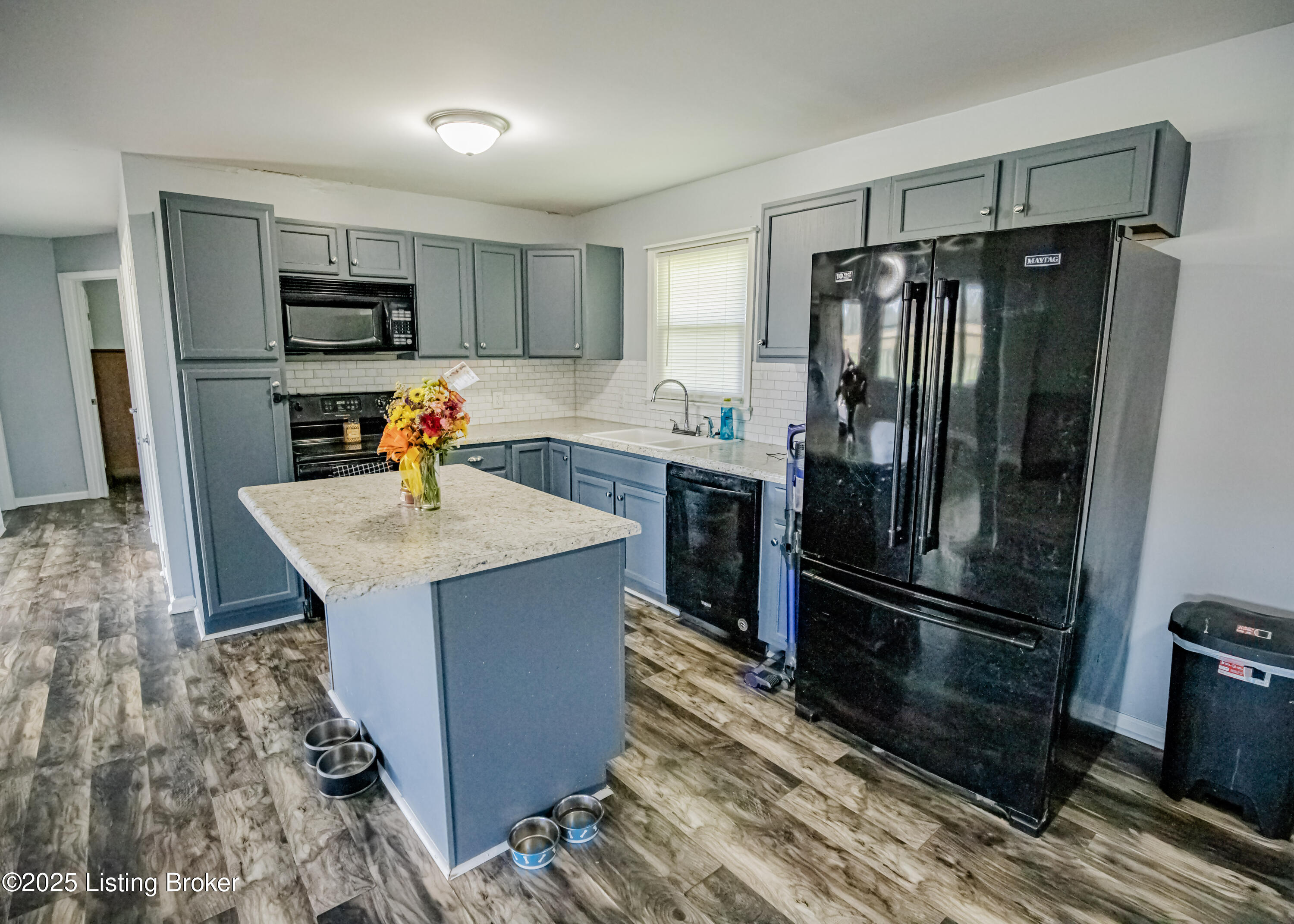 61 Farmers Ridge Road Elk Horn, KY 42733 - Photo 5 of 21 18-IMG_6012