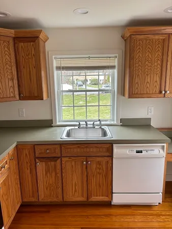 $3,300 | 20 Cutler Street, Unit 20, Bedford, MA 01730