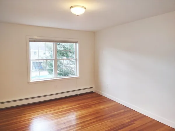 $3,300 | 20 Cutler Street, Unit 20, Bedford, MA 01730
