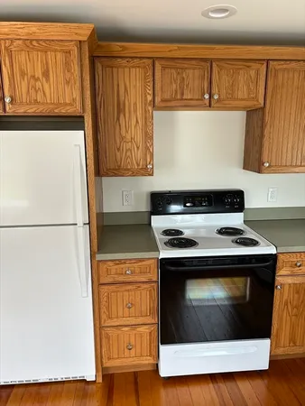 $3,300 | 20 Cutler Street, Unit 20, Bedford, MA 01730