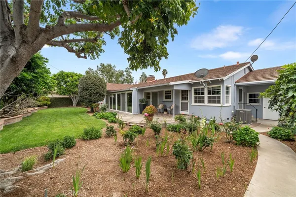 $1,425,000 | 1107 Sharon Road, Santa Ana, CA 92706