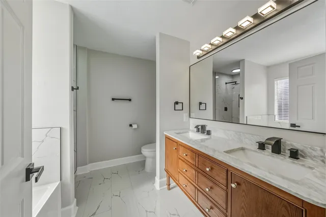 $2,100 | 1111 Kingbriar Circle, Spring, TX 77373