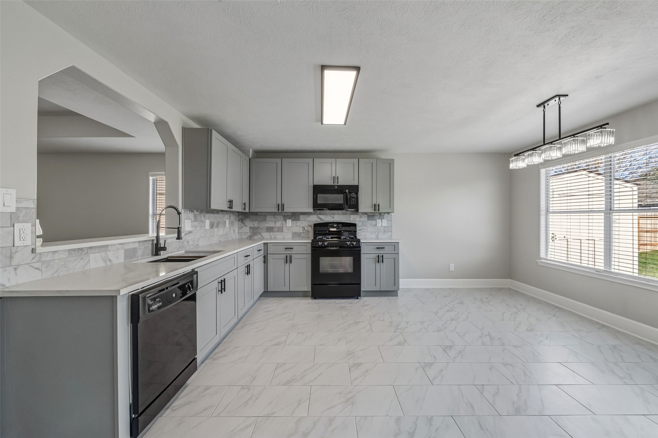 1111 Kingbriar Circle Spring, TX 77373 - Photo 6 of 23