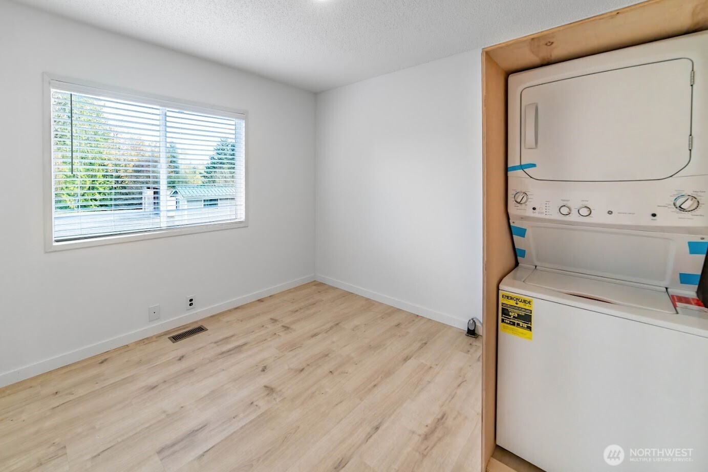 12836 160th Avenue Southeast Renton, WA 98059 - Photo 12 of 24 Gallery Image 12