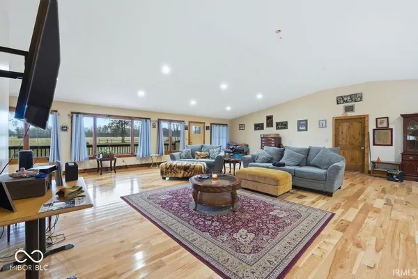$680,000 | 7020 East Co Road 581 North, Albany, IN 47320