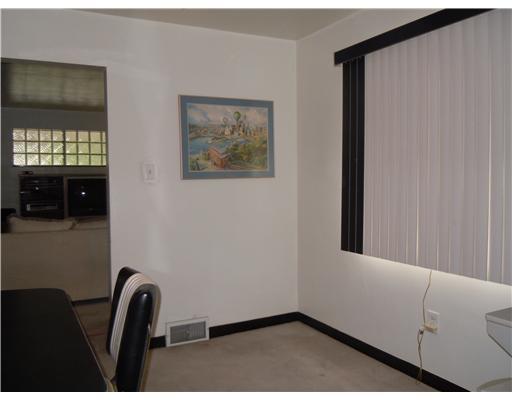 500 Weyman Road Whitehall, PA 15236 - Photo 6 of 10 Dining Room.