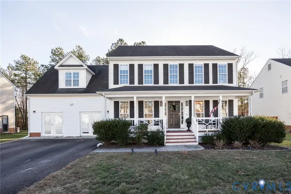 $469,950 | 6949 Lake Caroline Drive, Chesterfield, VA 23832