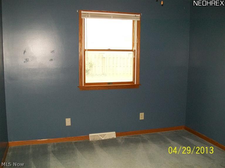 810 Community Road Sheffield Lake, OH 44054 - Photo 10 of 13
