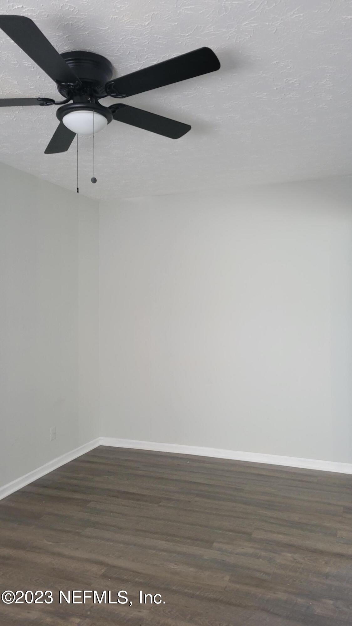 11685 Shellfish Drive Jacksonville, FL 32246 - Photo 14 of 32 a view of an empty room