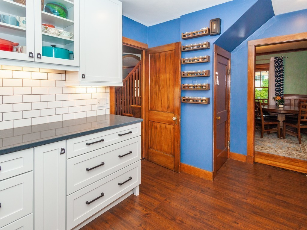 39 Virginia Road Waltham, MA 02453 - Photo 6 of 23 Gallery Image 6
