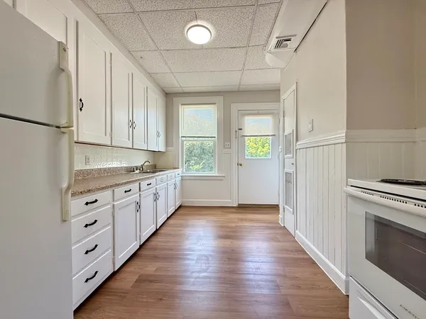 $1,700 | 346 Broadway, Unit 7, North Attleboro, MA 02760