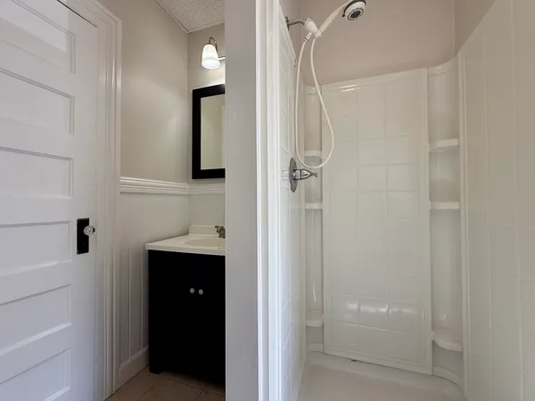 $1,700 | 346 Broadway, Unit 7, North Attleboro, MA 02760