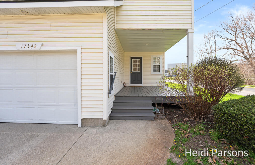 17342 Hazel Street, Unit 1 Spring Lake, MI 49456 - Photo 2 of 39 17342HazelSt-3LoRes