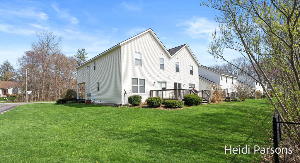 17342 Hazel Street, Unit 1 Spring Lake, MI 49456 - Photo 34 of 39 17342HazelSt-5LoRes